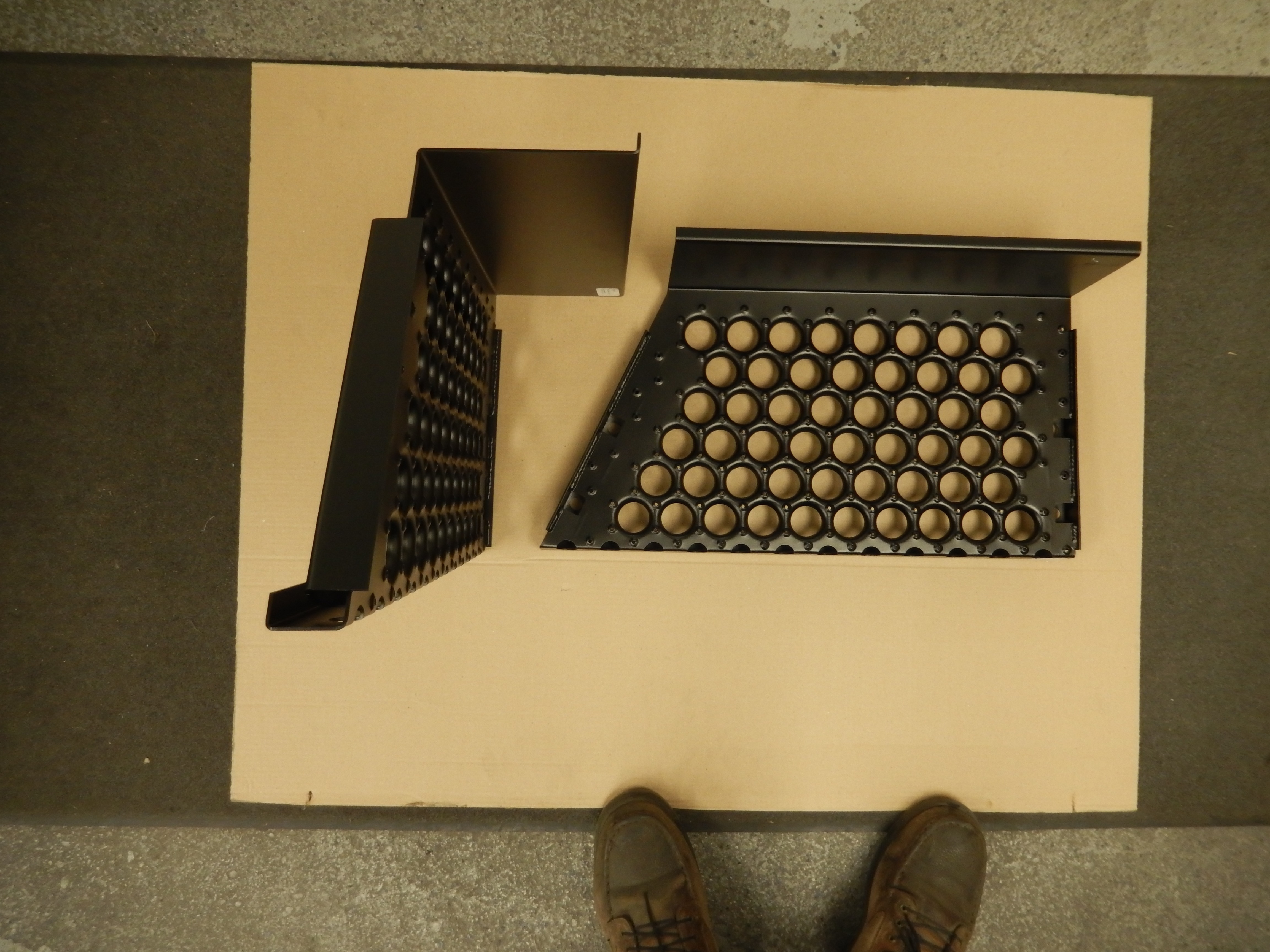 Tread, Special, Black - Carbody