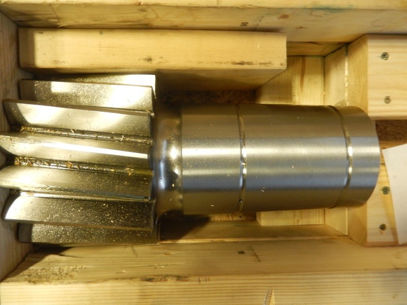 Pinion, 16 Tooth - Electrical Rotating - Traction Motor