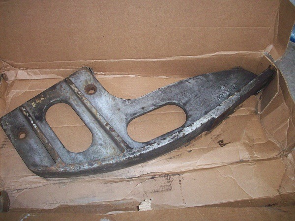Bracket Right - Electrical