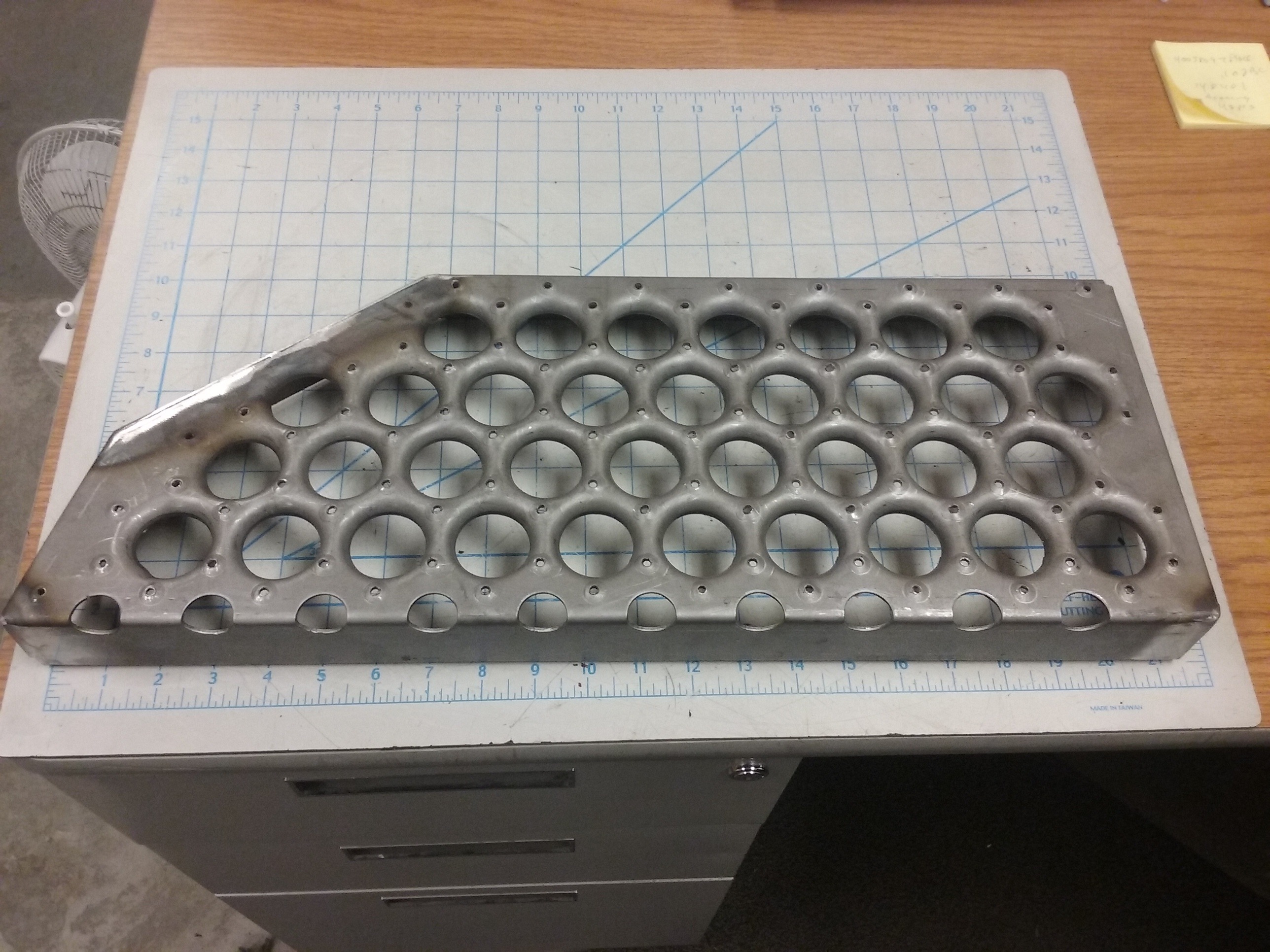 Tread, Black - Carbody
