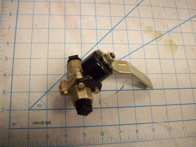Valve 1/2 PT Self Closing - Air Brake