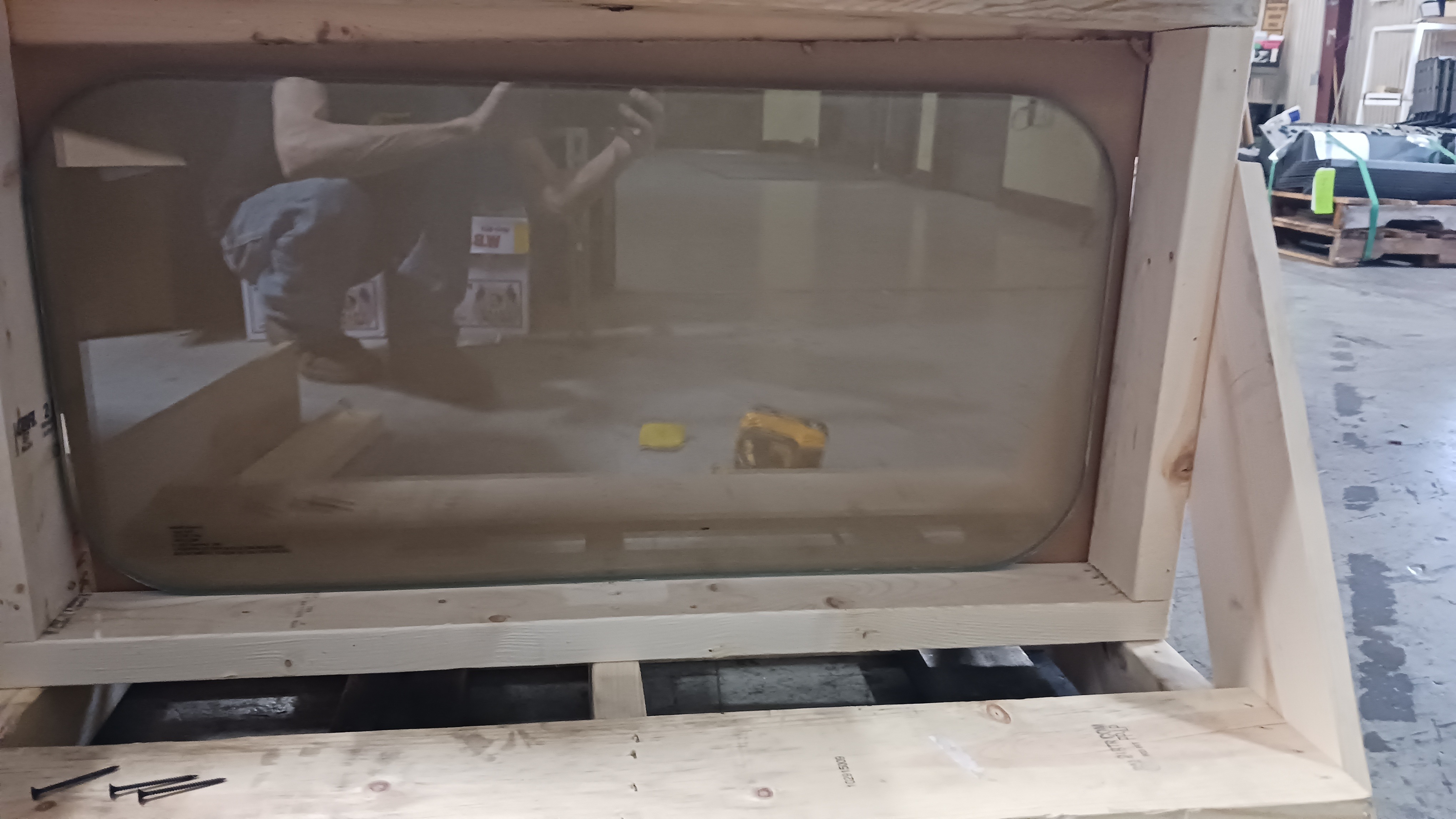 Glazing - Carbody