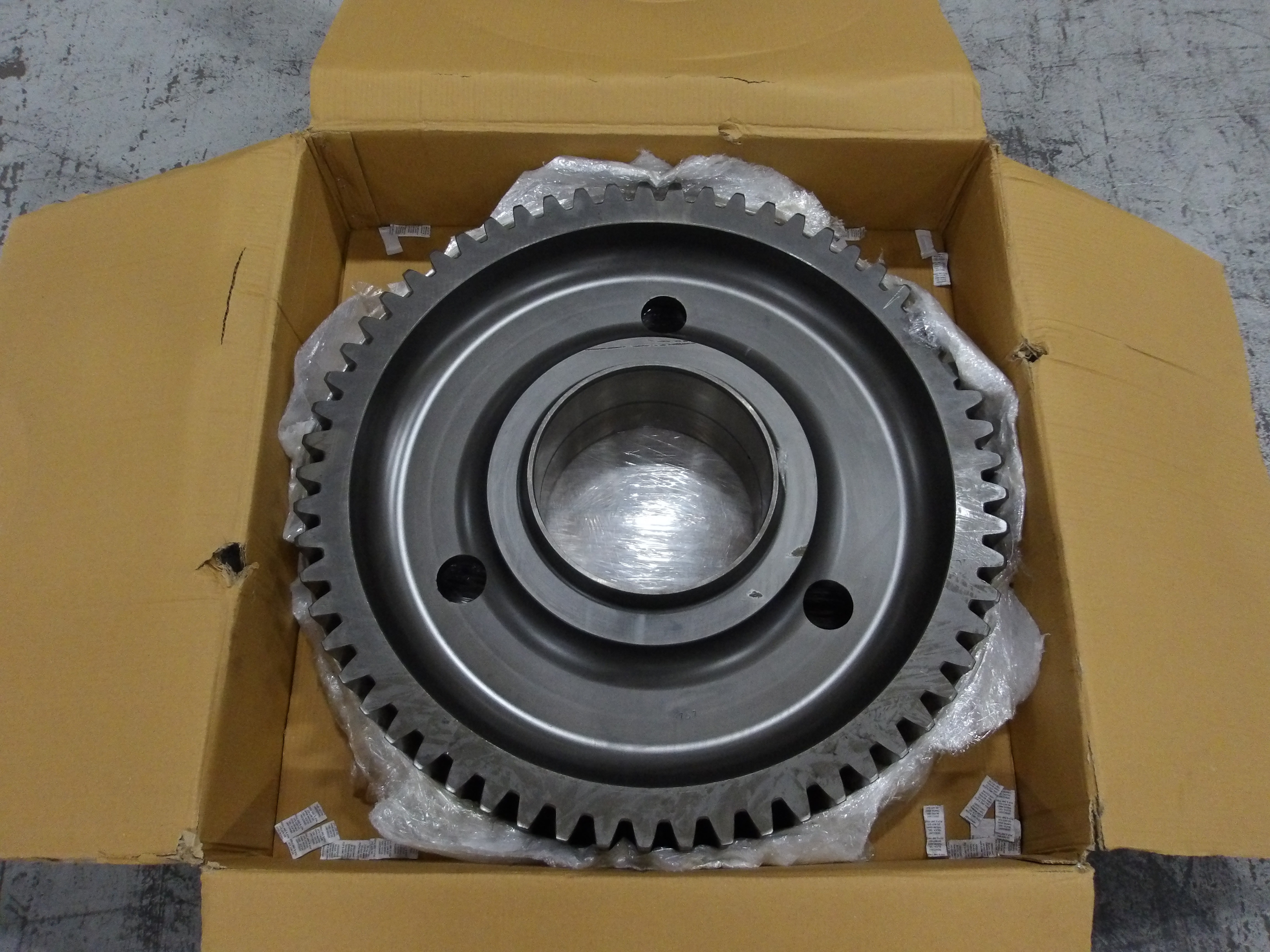 Bull Gear Axle 61T - Electrical Rotating - Traction Motor