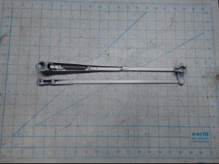 Wiper Arm - Carbody