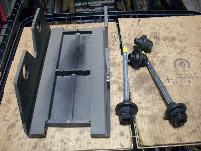 Pedestal Liner w/Fasteners - Truck