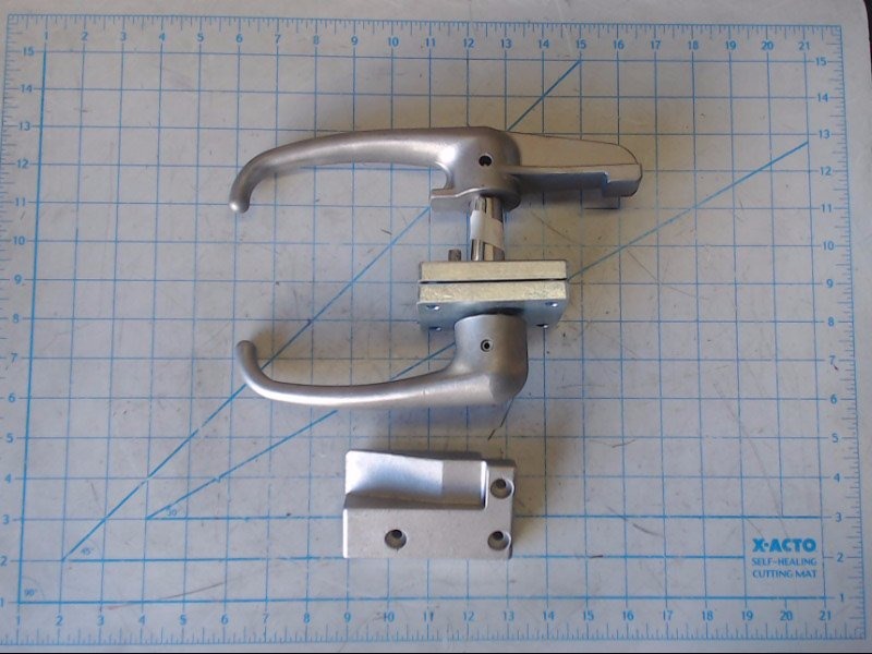 Door Lock With Keeper - Carbody