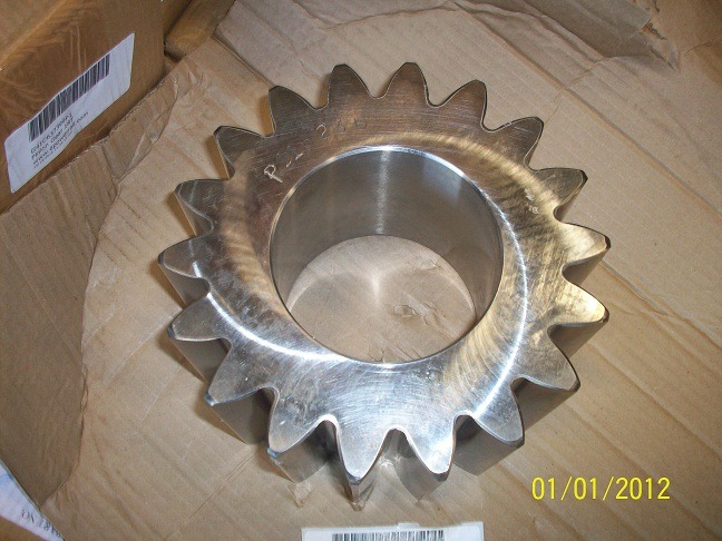Pinion Gear, 18 Tooth - Electrical Rotating - Traction Motor