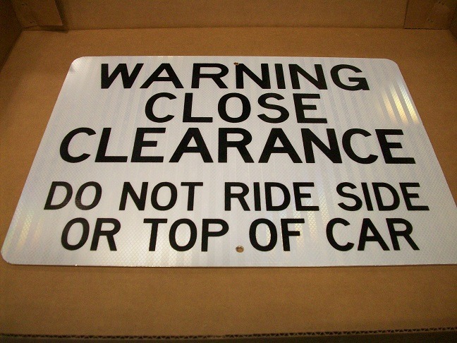 Sign Warning Close Clearance - Signs & Decals
